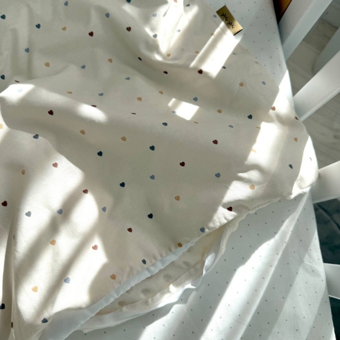Paturica bebe Inimioare multicolore din bumbac si tesatura minky cu pilota (5)